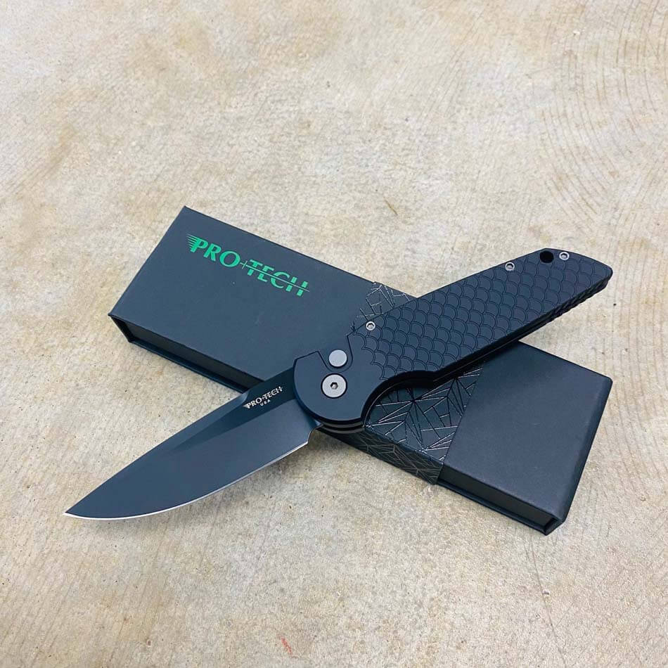 http://www.wildaboutsportinggoods.com/Shared/images/products/protech-tr-3-x1-knife-image-1.jpg