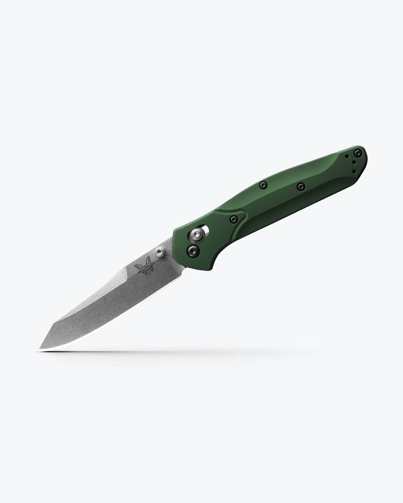 Load image into Gallery viewer, Benchmade 940 Osborne Folding Knife 3.4" S30V Satin Plain Blade, Aluminum Handles
