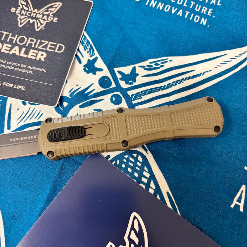 Load image into Gallery viewer, Benchmade 3370GY-1 Claymore OTF Automatic 3.89" CPM-D2 Ranger Green Grivory Handles Knife
