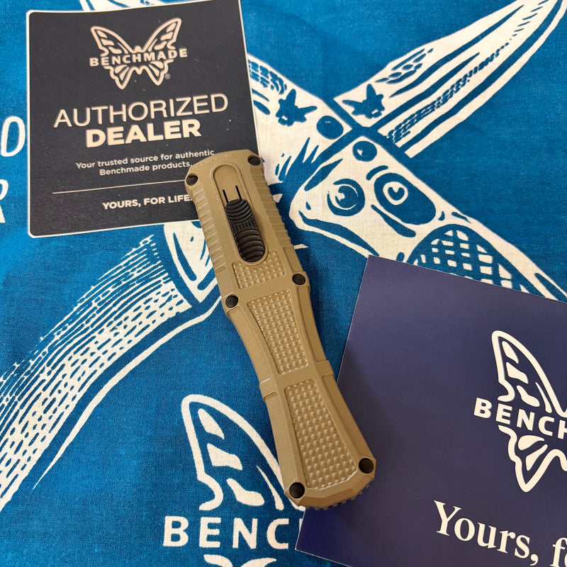 Load image into Gallery viewer, Benchmade 3370GY-1 Claymore OTF Automatic 3.89" CPM-D2 Ranger Green Grivory Handles Knife
