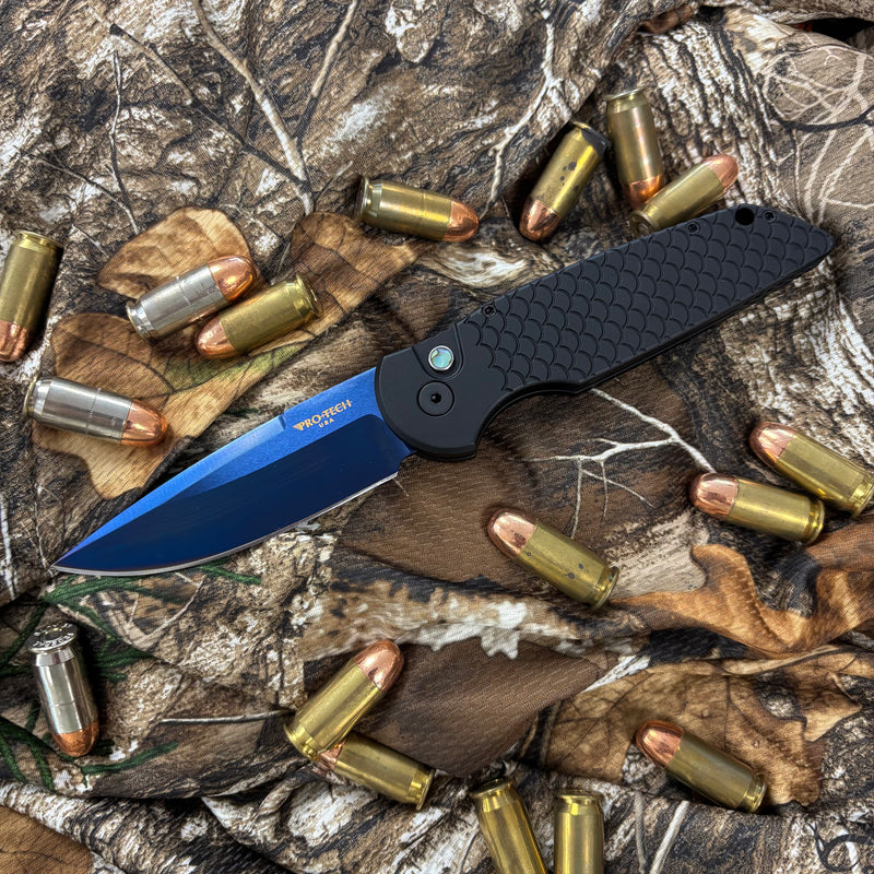 Load image into Gallery viewer, Protech TR-3 X1 SB, Tactical Response 3, 3.5" Clip Point Auto Folder, Black Handle Fishscale Texture, Sapphire Blue Blade, Knife
