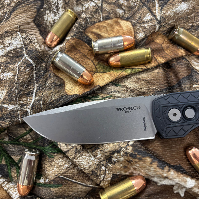 Load image into Gallery viewer, Protech VERO2105 MM, Vero Synapse 2, black heringbone textured aluminum handles, stonewash CPM-Magnamax blade, blasted hardware, DLC machined titanium clip, knife
