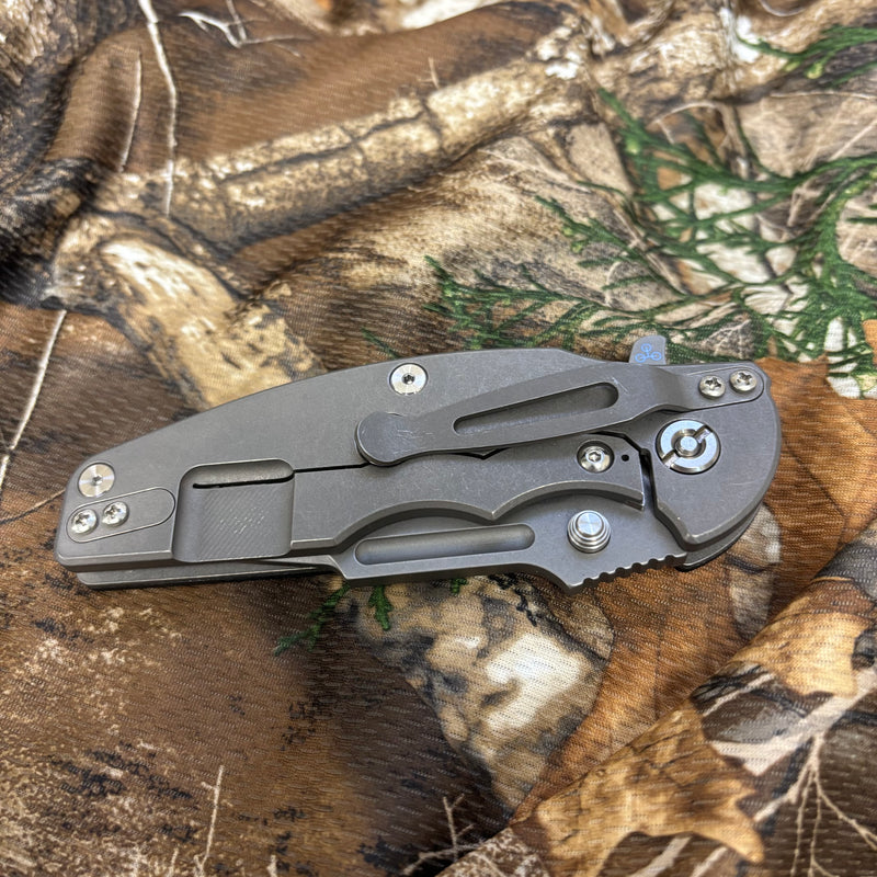 Load image into Gallery viewer, Rick Hinderer Jurassic Frontier 3.375" Magnacut Clip Point, Tri-Way, Working Finish, Black Green G10 Knife
