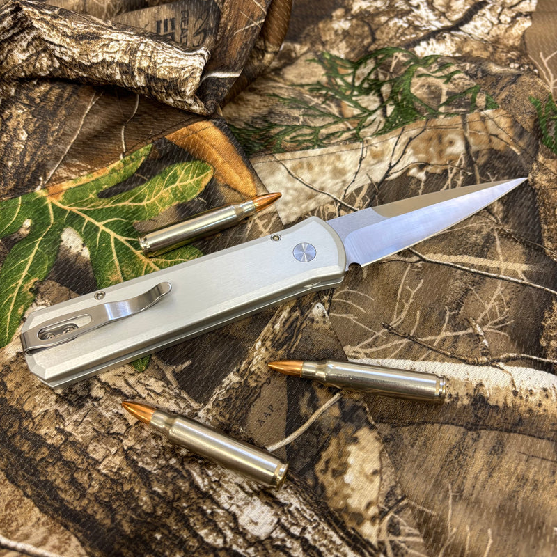 Load image into Gallery viewer, Protech 7210-Silver Crosscut 20CV Godson 3.15" Single Inlay Silver Handle with Crosscut Carbon Fiber Inlay Knife
