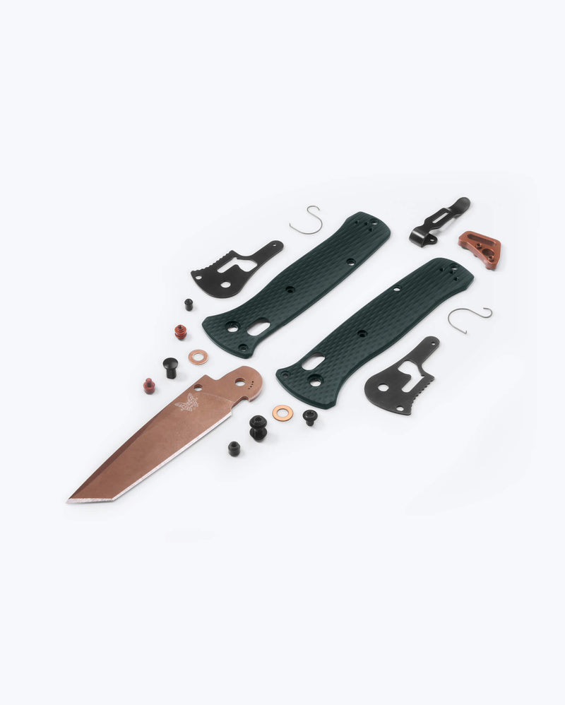 Load image into Gallery viewer, Benchmade 537FE-2601 Bailout, 3.38" S90V Tanto, Taiga Green Aluminum Handles Knife
