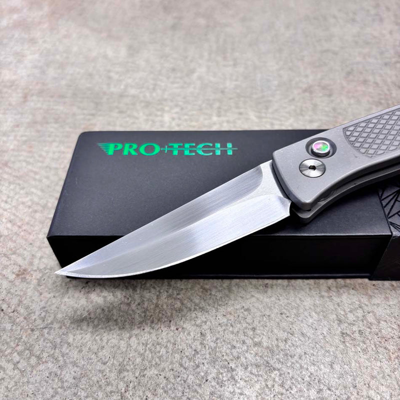 Load image into Gallery viewer, Protech 2026 Brend Classic Custom 001, Brend Classic Auto, Blasted Tumbled 17-4 Steel Textured Handles, Knife
