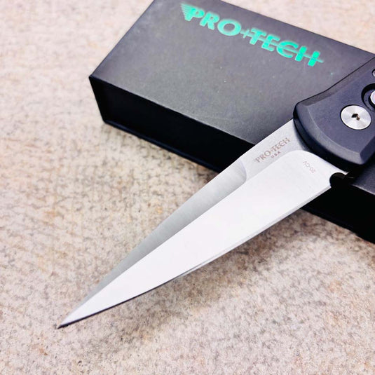 Protech 7210 Livewire 20CV Godson 3.15" Single Inlay Black Handle with Livewire Copper Carbon Fiber Inlay, Black Lip Pearl Button Knife