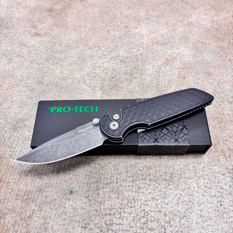 Load image into Gallery viewer, Protech BSA26.INT.1 TR-3 Integrity Thumbstud Manual, Battleworn REPTILE Textured Black Handle, Acidwash Magnacut Blade Knife
