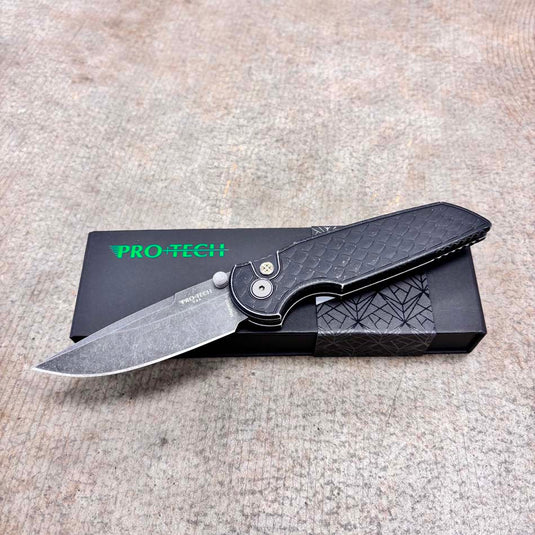 Protech BSA26.INT.1 TR-3 Integrity Thumbstud Manual, Battleworn REPTILE Textured Black Handle, Acidwash Magnacut Blade Knife