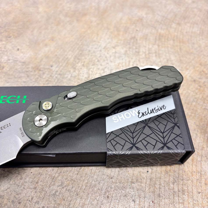 Load image into Gallery viewer, Protech BST26.TR3.1 Tactical Response 3, Grooved Green Handles, Stonewash 154CM Blade, Mosaic Pin Button, Knife BLADE SHOW TEXAS 2026
