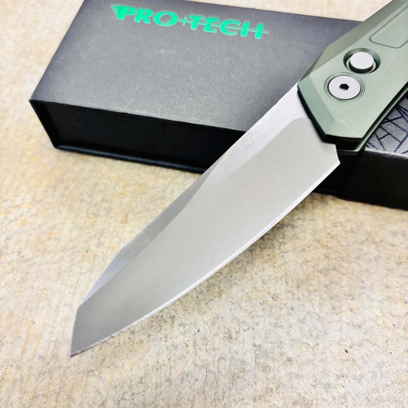 Load image into Gallery viewer, Protech DS121-GREEN Oligarch Dmitry Sinkevick Design Solid Green Aluminum Handles, Smoky Grey DLC Magnacut Blade Auto Knife
