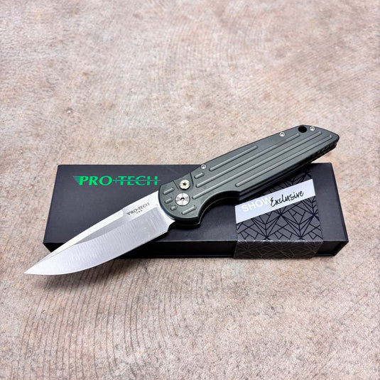 Protech BST26.TR3.1 Tactical Response 3, Grooved Green Handles, Stonewash 154CM Blade, Mosaic Pin Button, Knife BLADE SHOW TEXAS 2026