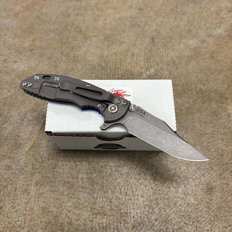 Load image into Gallery viewer, Rick Hinderer XM-18 3.0" Bowie 20CV, Tri-Way, Working Finish, Blue G10 Knife
