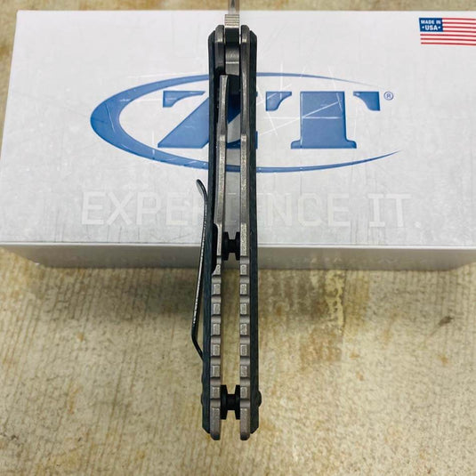 Zero Tolerance Hinderer 0393GLCF Frame Lock Glow CF 3.5" Working Finish Folding knife