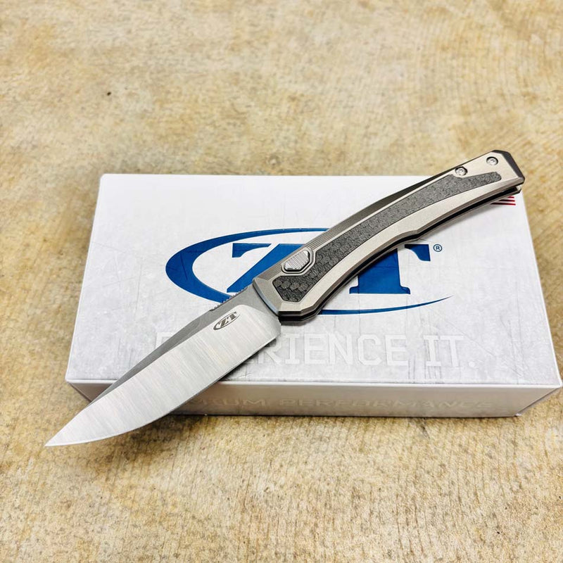 Load image into Gallery viewer, Zero Tolerance 0556 Auto 3.35" Magnacut Carbon Fiber Inlay Titanium Handles Knife 2025 BLADE SHOW WINNER
