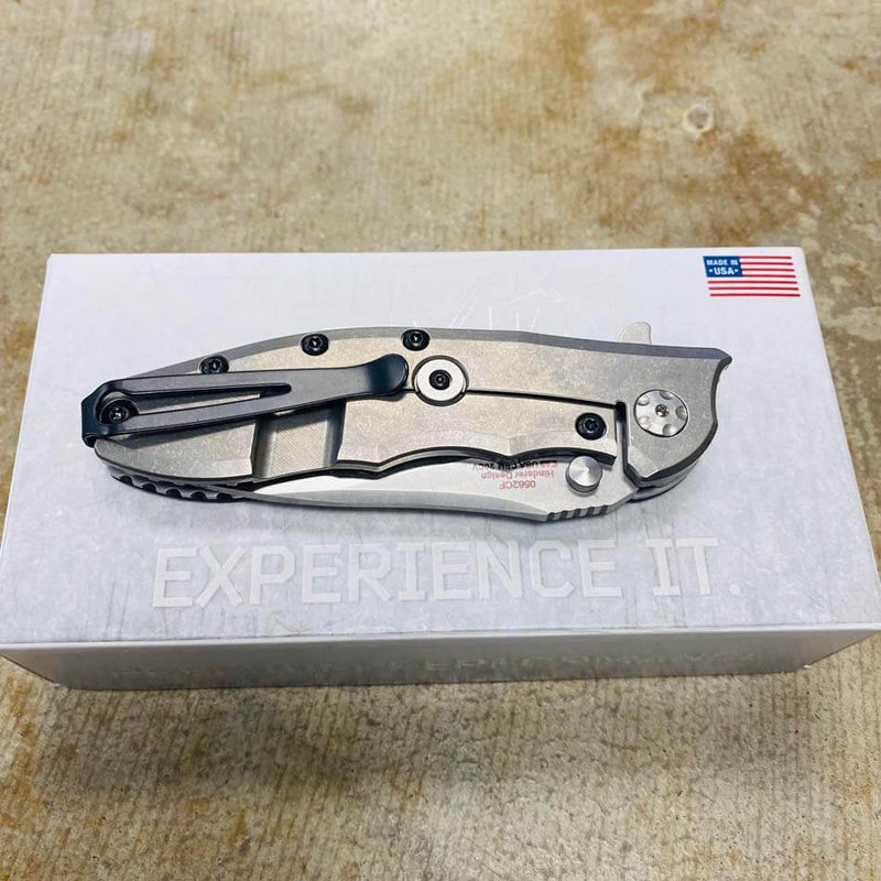 Load image into Gallery viewer, Zero Tolerance Hinderer 0562CF Flipper 3.5" CPM-20CV Satin/Stonewashed Plain Blade, Carbon Fiber with Titanium Back Handle
