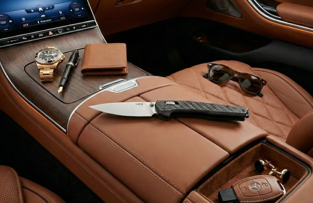 Load image into Gallery viewer, Zero Tolerance 0117 Satin Stonewashed Flats 3.3" MagnaCut Blade Carbon Fiber Handle Knife

