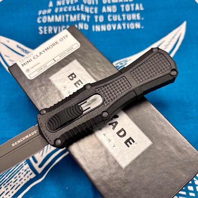 Benchmade 3375GY MINI Claymore OTF Automatic 3.02" CPM-D2 Black Grivory Handles Knife - 3375GY