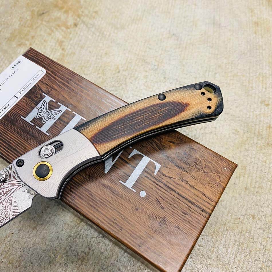 Benchmade 15085-2201 BULL ELK Mini Crooked River Folding Knife 3.4" Casey Underwood Artist Series LIMITED EDITION BULL ELK - 15085-2201