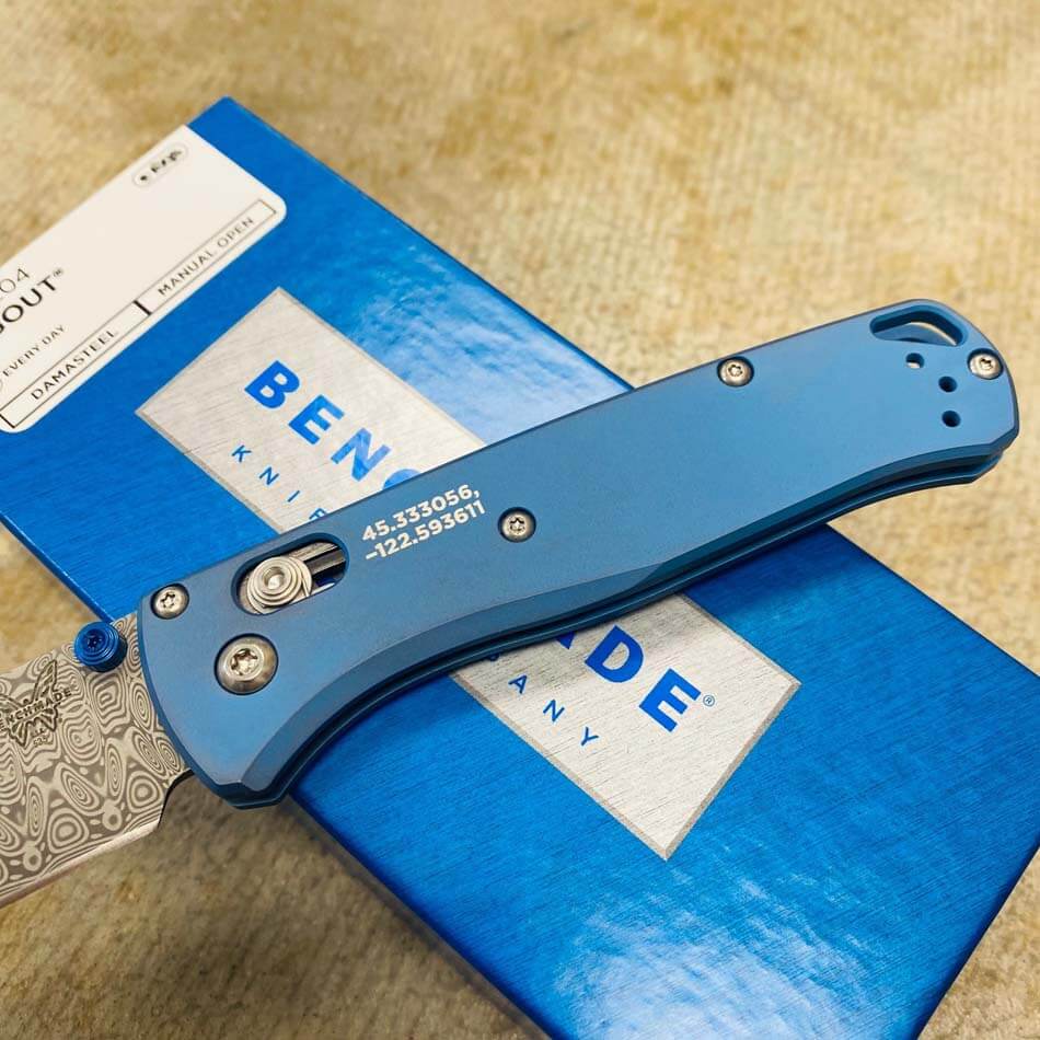 Benchmade 535-2204 Bugout AXIS Folding Knife 3.24" Ladder Pattern Damasteel Blade with Blue Anodized 6AI-4V Titanium with BM HQ Geolocation Laser Etch - 535-2204