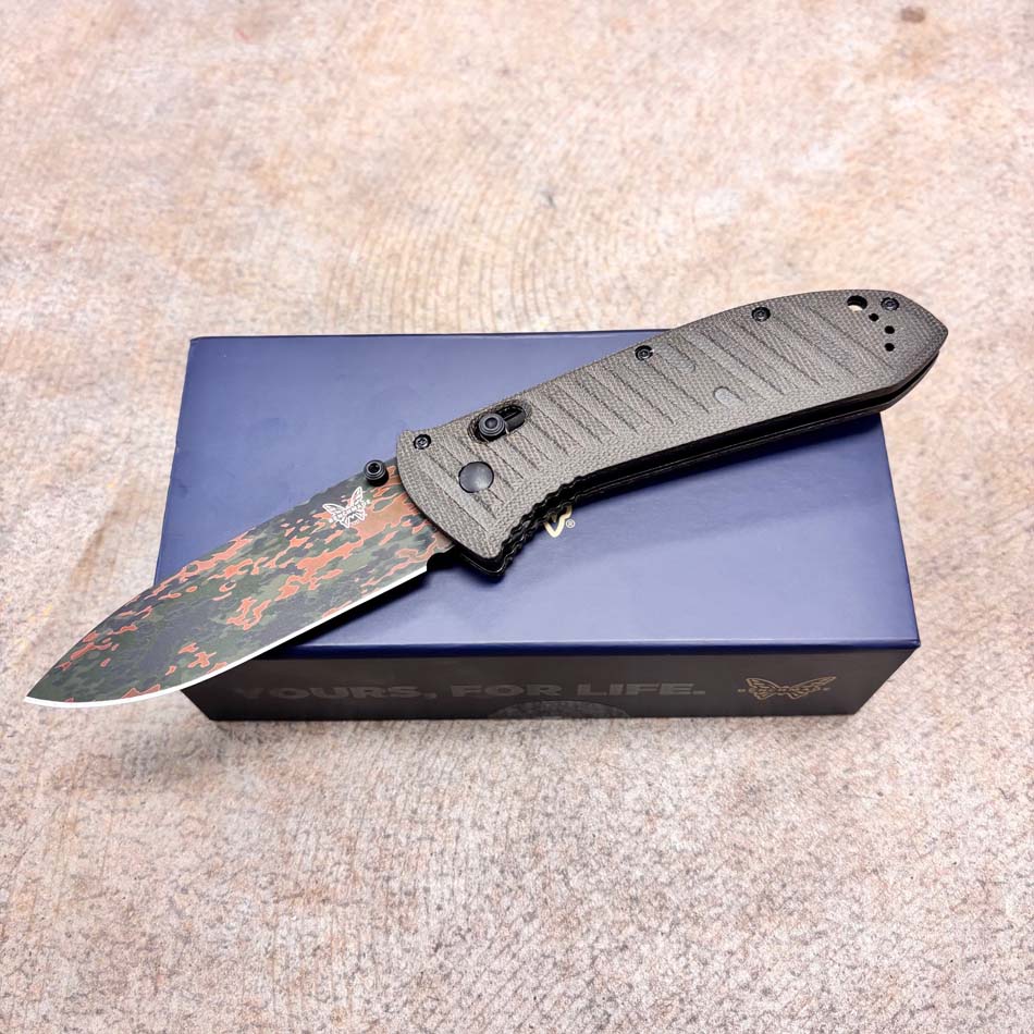Benchmade 570CAMO-2601 Presidio II Folding Knife 3.72" Camo Pattern S30V Blade Green Molded CF-Elite Handle - 570CAMO-2601