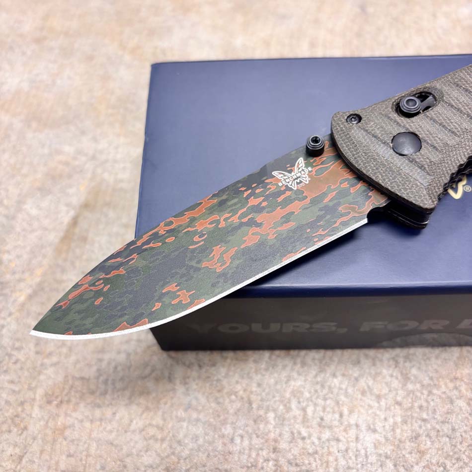 Benchmade 570CAMO-2601 Presidio II Folding Knife 3.72" Camo Pattern S30V Blade Green Molded CF-Elite Handle - 570CAMO-2601