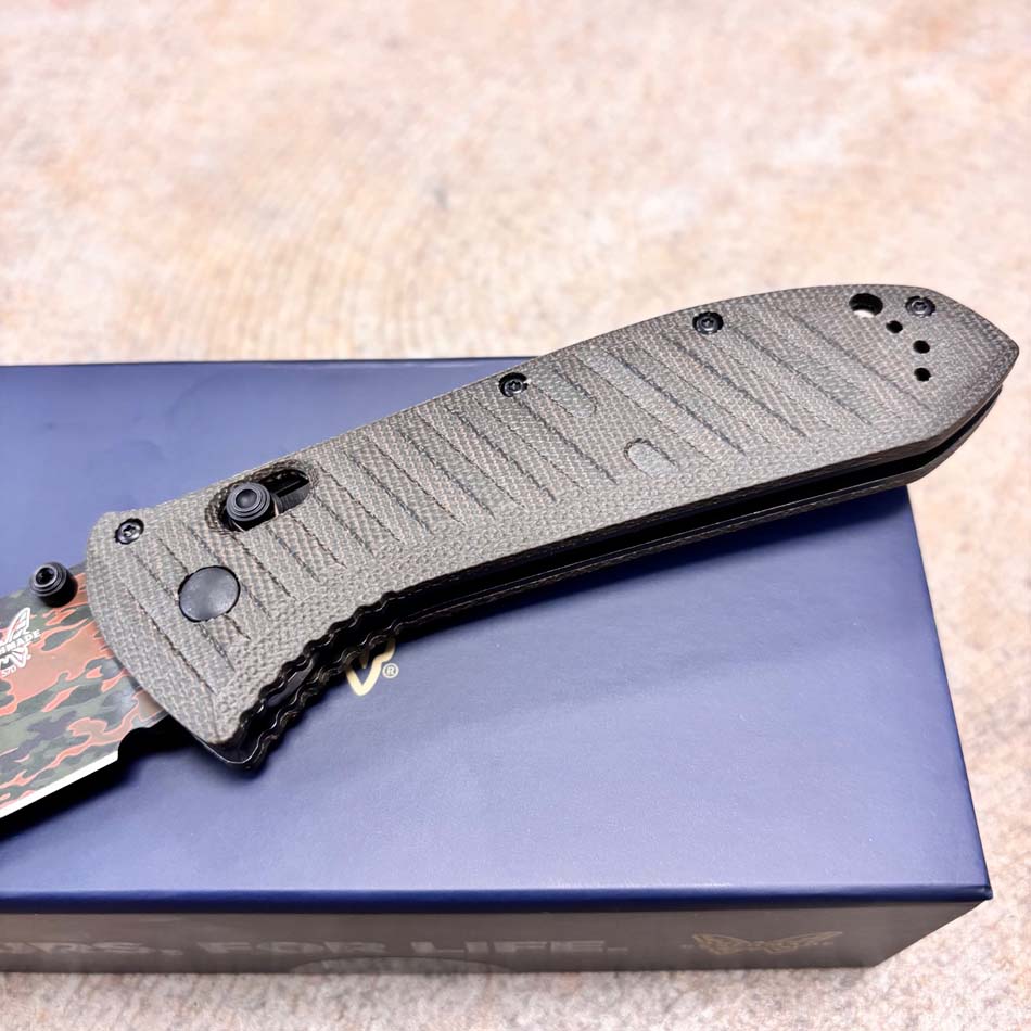 Benchmade 570CAMO-2601 Presidio II Folding Knife 3.72" Camo Pattern S30V Blade Green Molded CF-Elite Handle - 570CAMO-2601