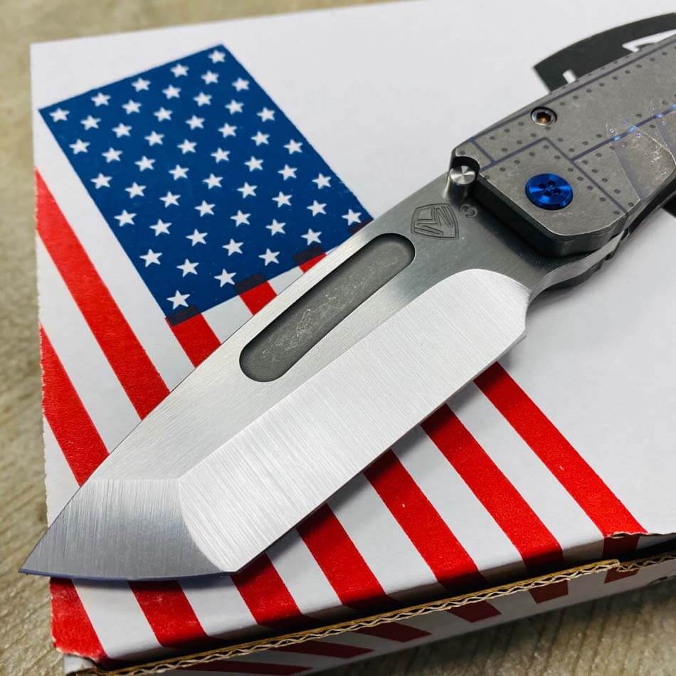 Medford Midi Marauder 3V Satin Flats 3.25" Tanto Tumbled Warthog Stars and Bars Blue Hardware Knife 102-068 - MK0333STT-01TM-T2C2-Q4 102-068