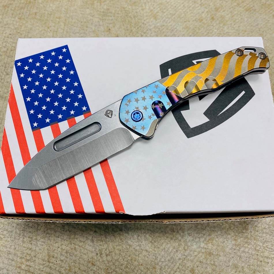 Medford Praetorian Slim 3.25" Tumbled Tanto American Flag Knife 304-051 - MKT Prae Slim Flag Knife