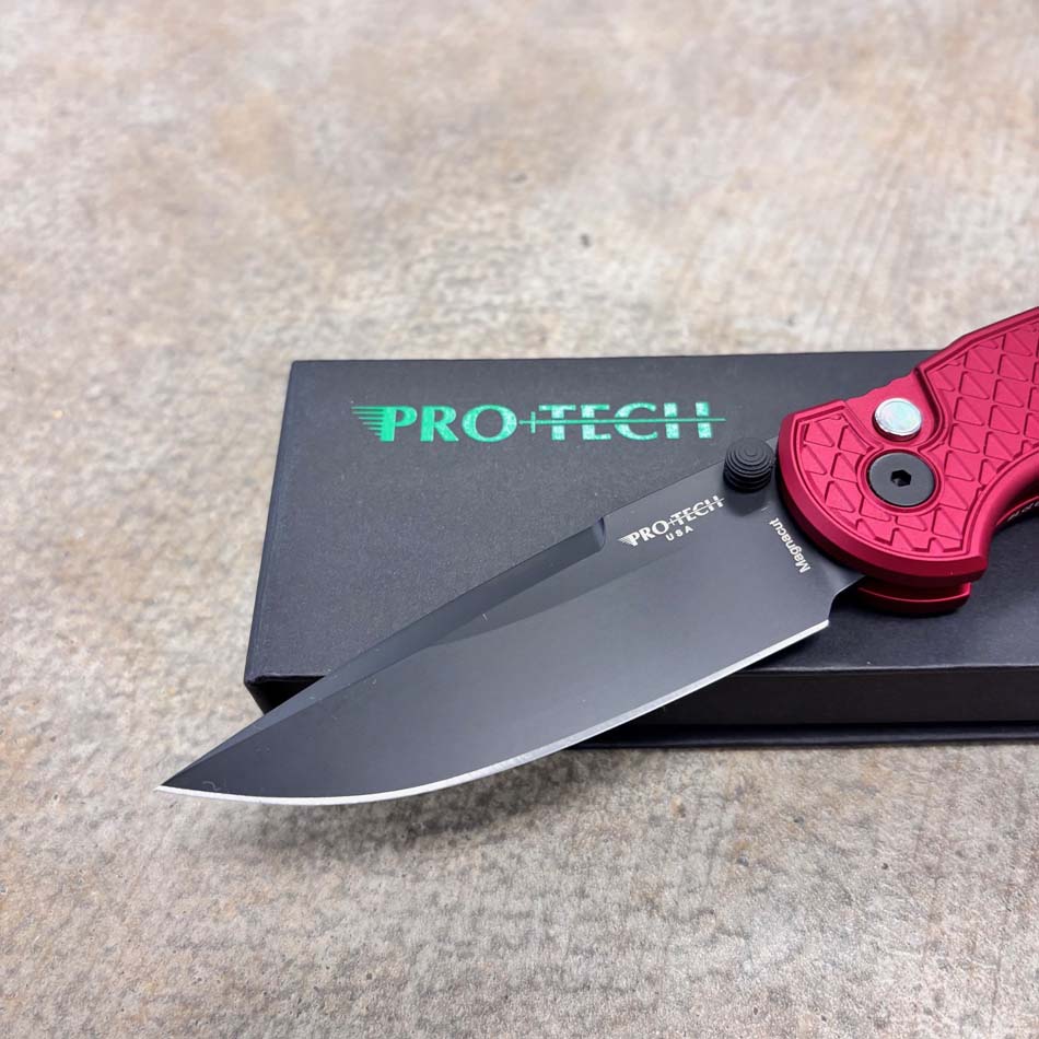 Protech BST26.INT.2 TR-3 Integrity Thumbstud Manual, Red Relic Textured Red Handles, DLC Magnacut Blade, Knife BLADE SHOW TEXAS 2026 - BST26.INT.2